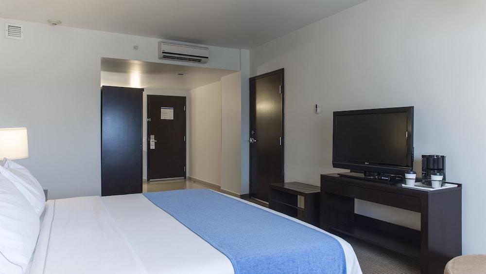 Holiday Inn Express Guadalajara Iteso By Ihg Zapopan Buitenkant foto