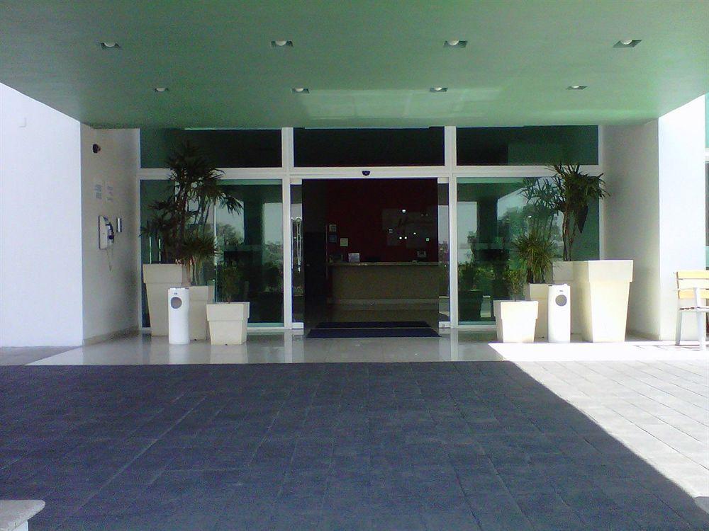 Holiday Inn Express Guadalajara Iteso By Ihg Zapopan Buitenkant foto