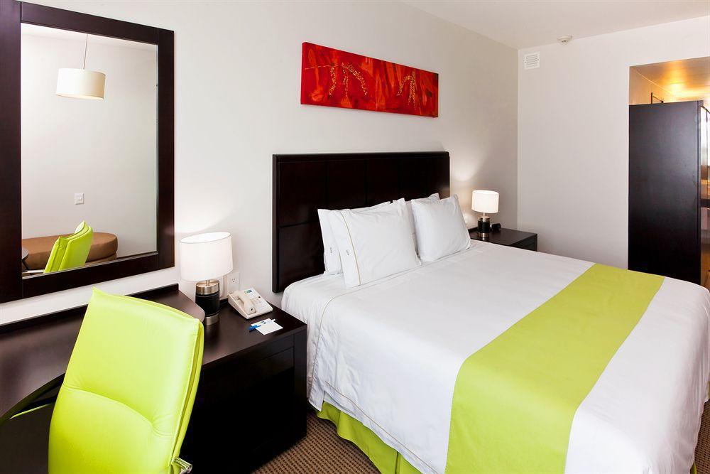 Holiday Inn Express Guadalajara Iteso By Ihg Zapopan Kamer foto