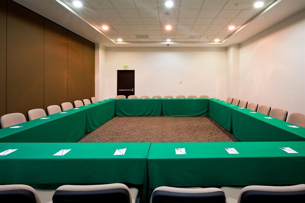Holiday Inn Express Guadalajara Iteso By Ihg Zapopan Faciliteiten foto