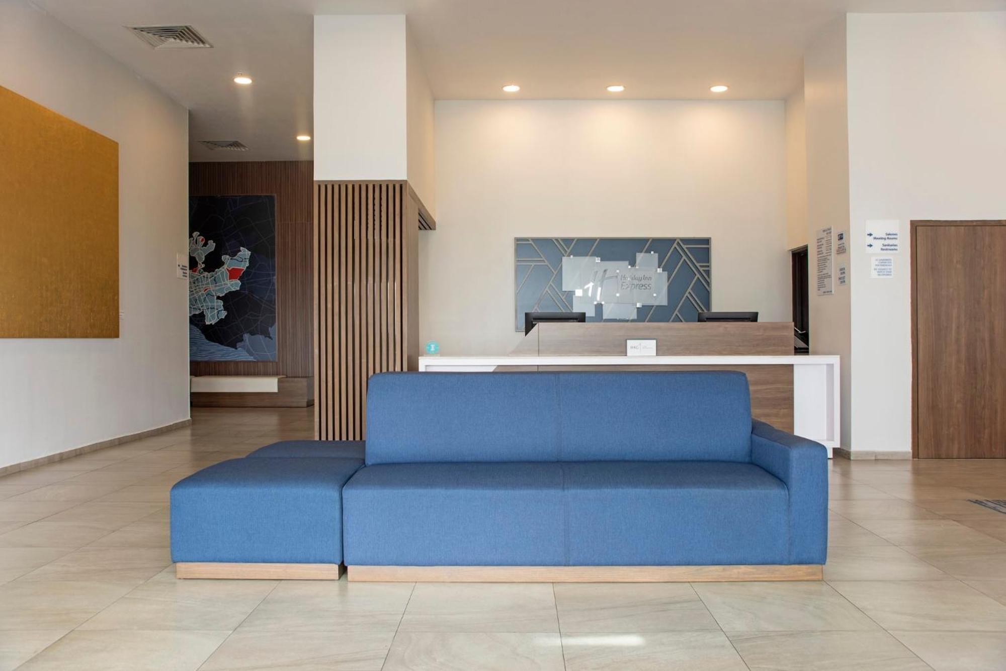 Holiday Inn Express Guadalajara Iteso By Ihg Zapopan Buitenkant foto