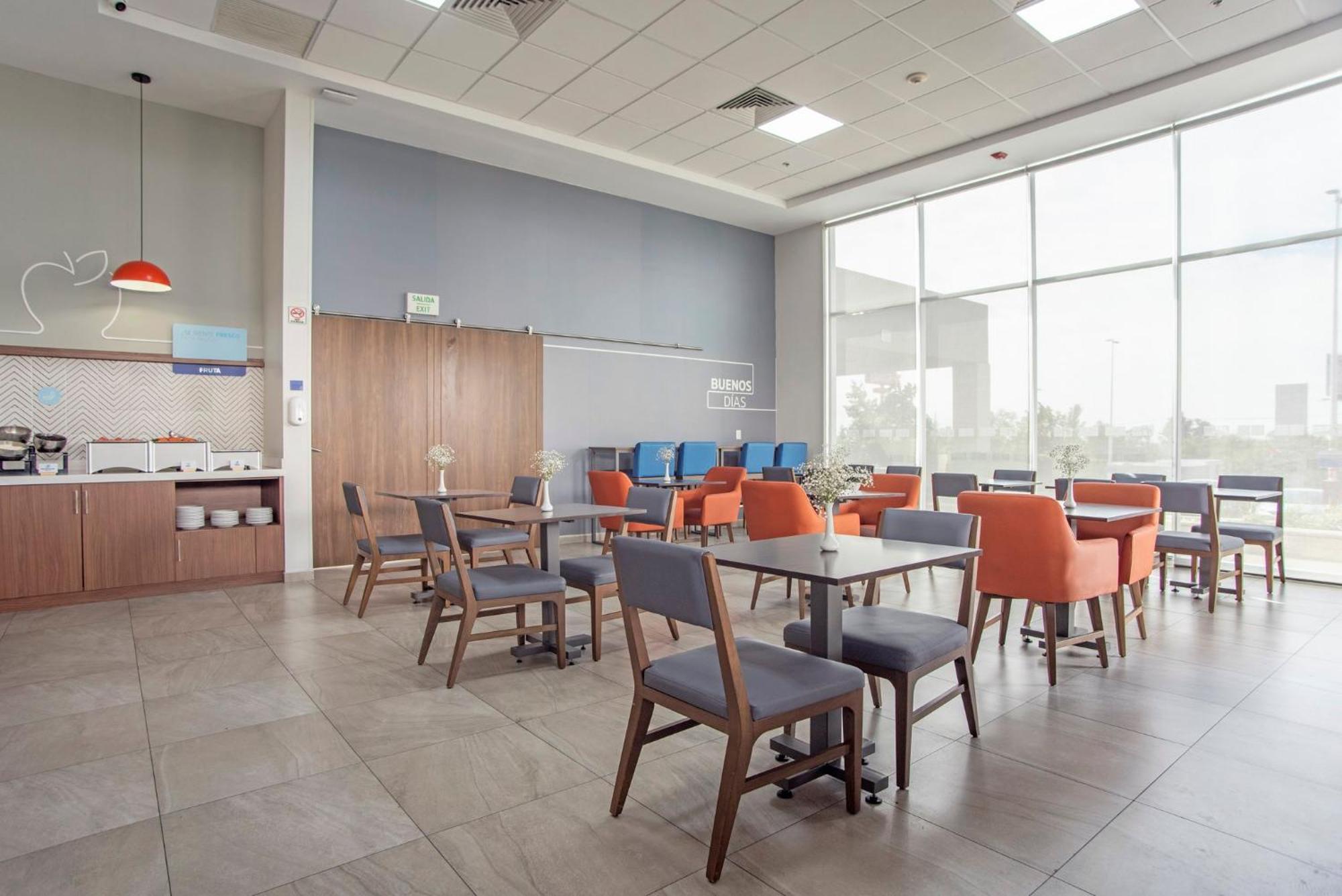 Holiday Inn Express Guadalajara Iteso By Ihg Zapopan Buitenkant foto