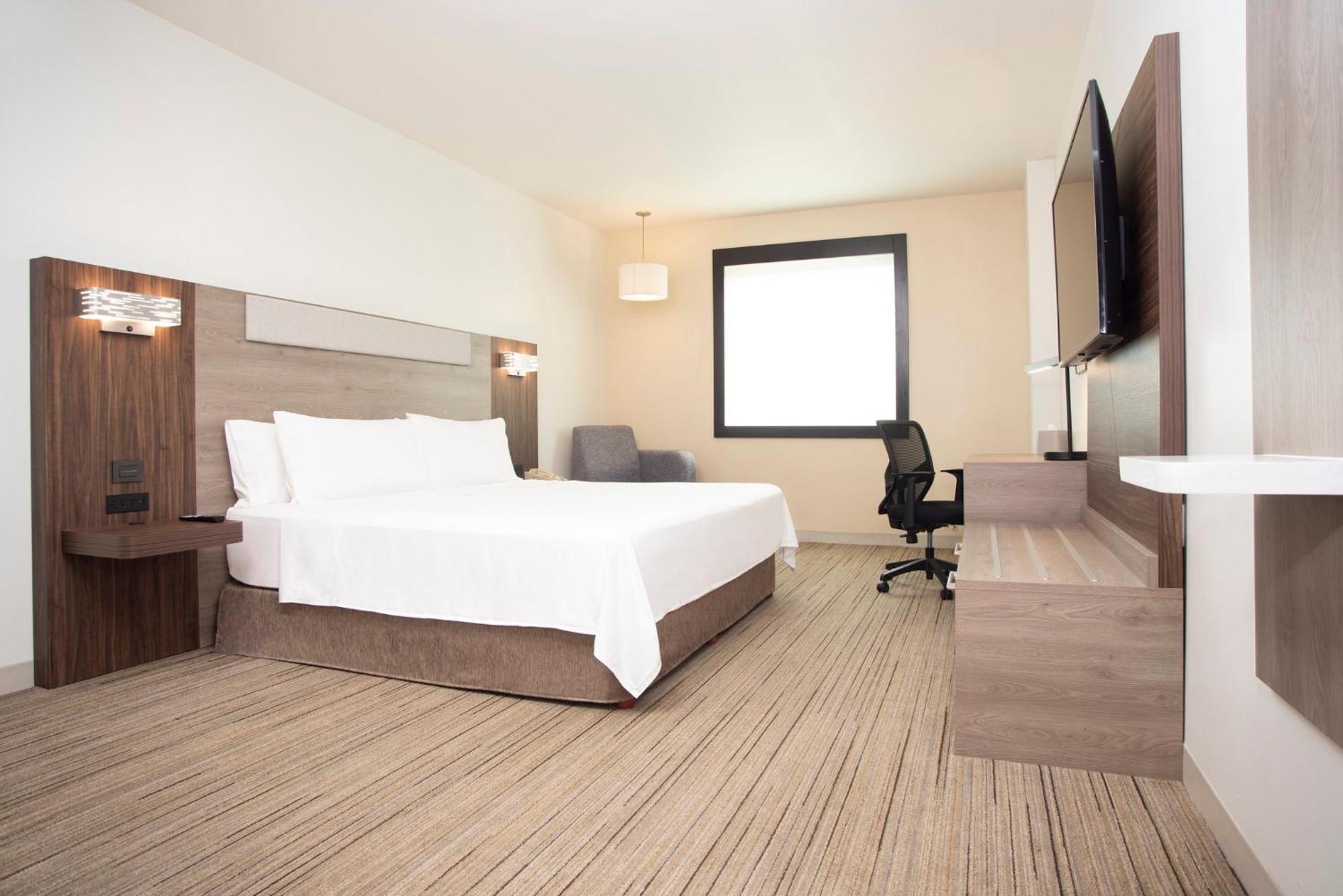 Holiday Inn Express Guadalajara Iteso By Ihg Zapopan Buitenkant foto
