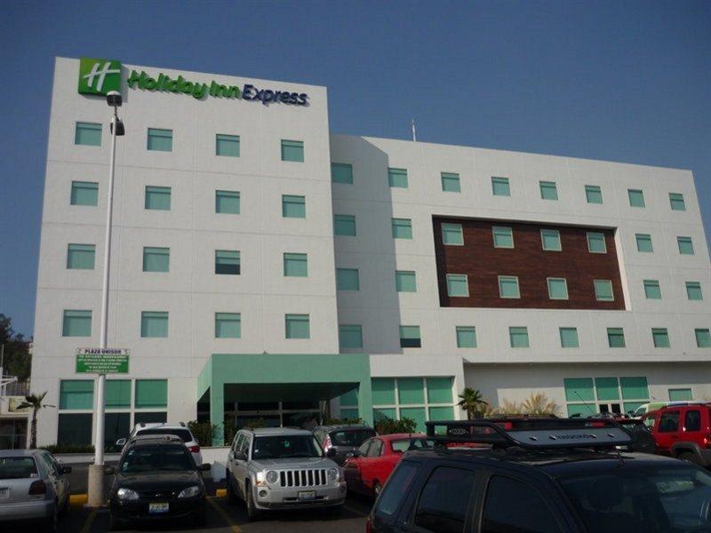 Holiday Inn Express Guadalajara Iteso By Ihg Zapopan Buitenkant foto